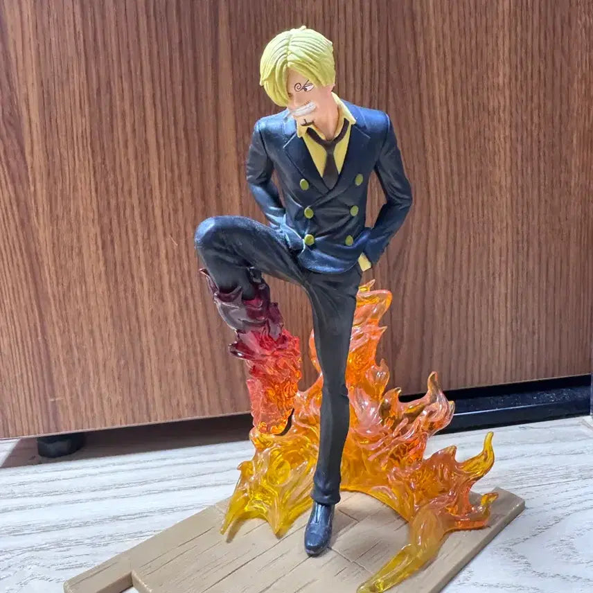 [BUNJANG] Sanji Figure with Flame Effect / 상디 판매