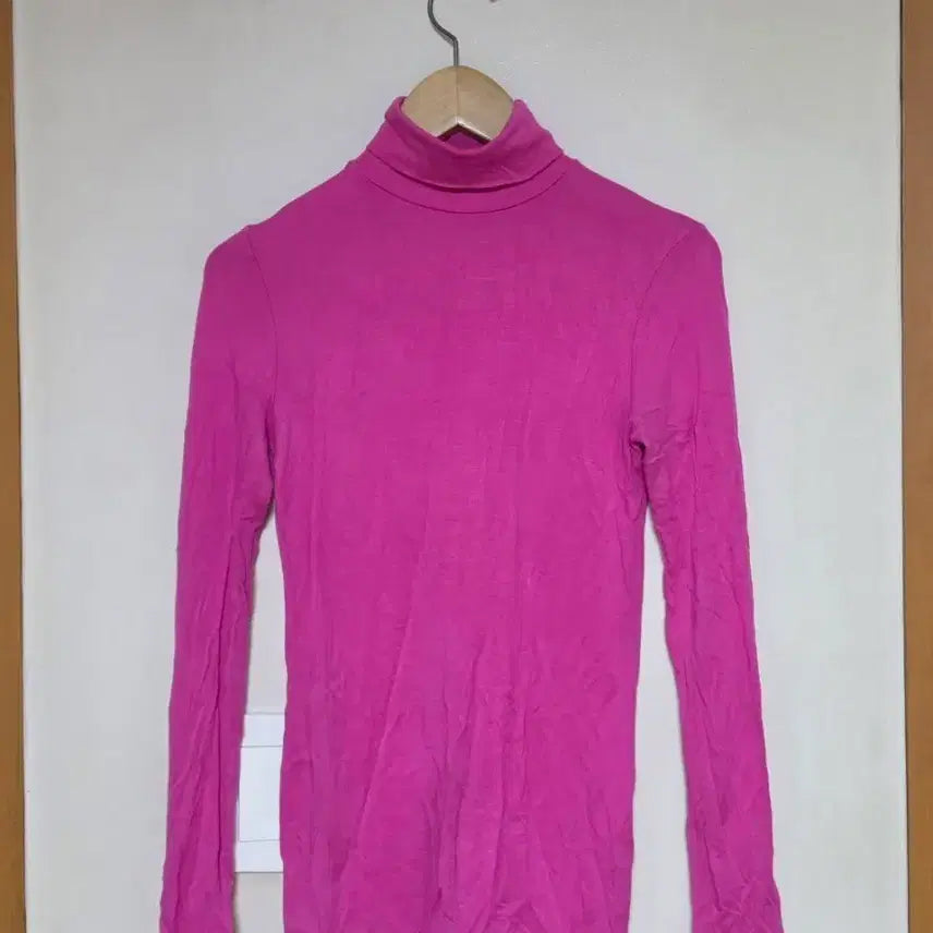 [BUNJANG] Pink Long Sleeve Turtleneck T-Shirt / 핑크색 긴팔 목폴라 티셔츠