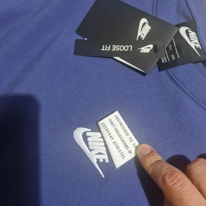 [BUNJANG] Nike Swoosh Loose Fit T-Shirt / 나이키 스우쉬 루즈핏 반팔티  새상품