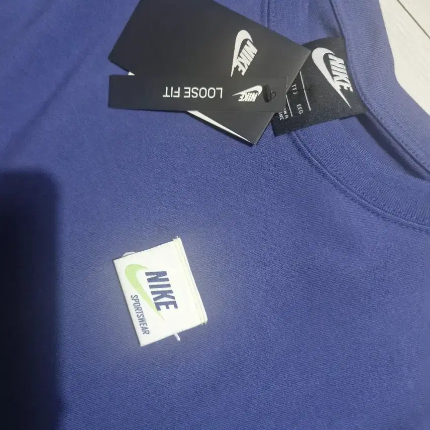 [BUNJANG] Nike Swoosh Loose Fit T-Shirt / 나이키 스우쉬 루즈핏 반팔티  새상품