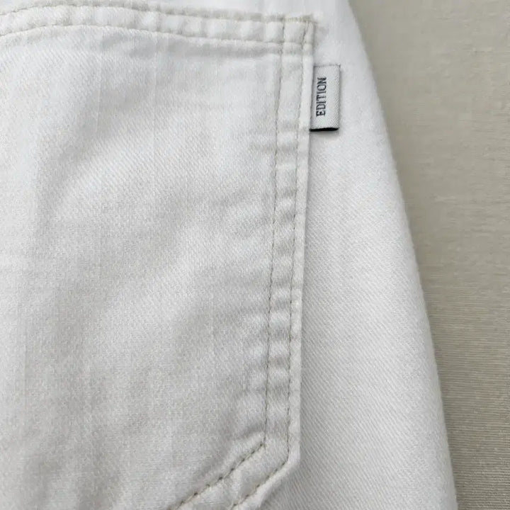 [BUNJANG] Celebshop 25S White Wide Denim Pants Size 25 / 셀렙샵  25S 화이트 와이드데님 25