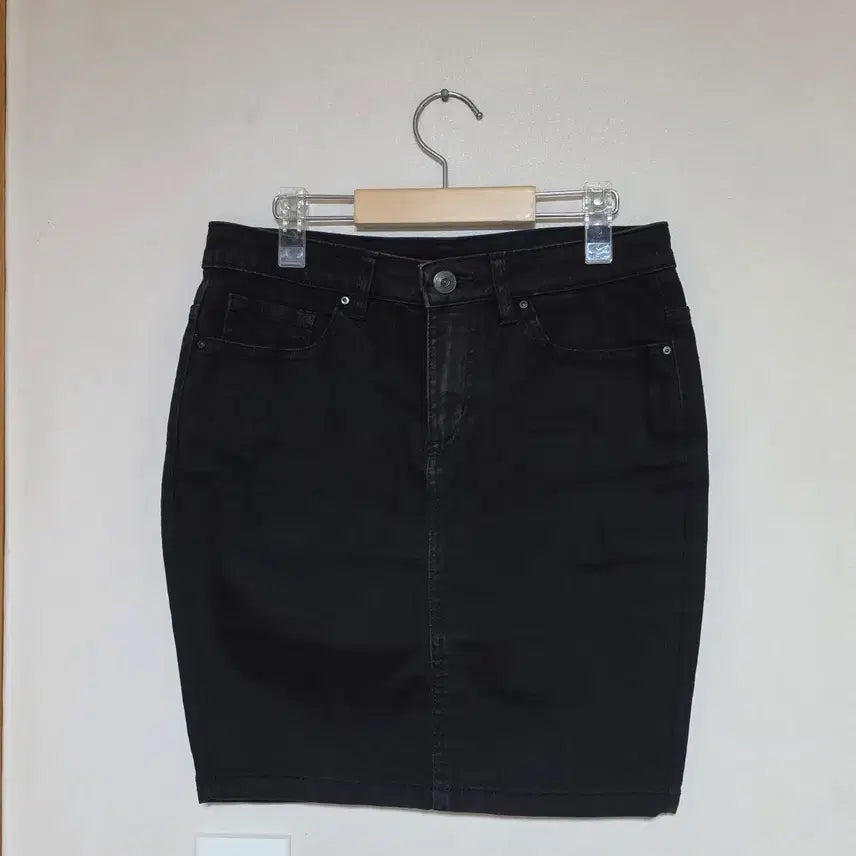 [BUNJANG] SPAO Black Denim H-Line Mini Skirt / 스파오 블랙 데님 H라인 미니 스커트