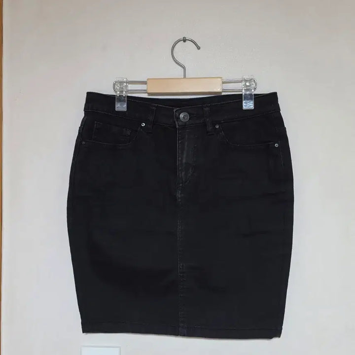 [BUNJANG] SPAO Black Denim H-Line Mini Skirt / 스파오 블랙 데님 H라인 미니 스커트