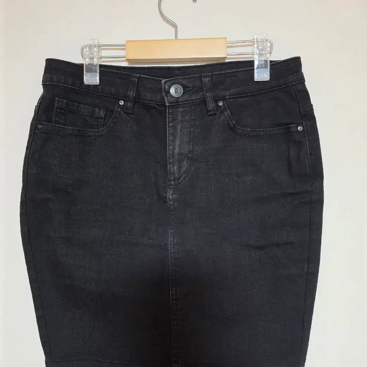 [BUNJANG] SPAO Black Denim H-Line Mini Skirt / 스파오 블랙 데님 H라인 미니 스커트