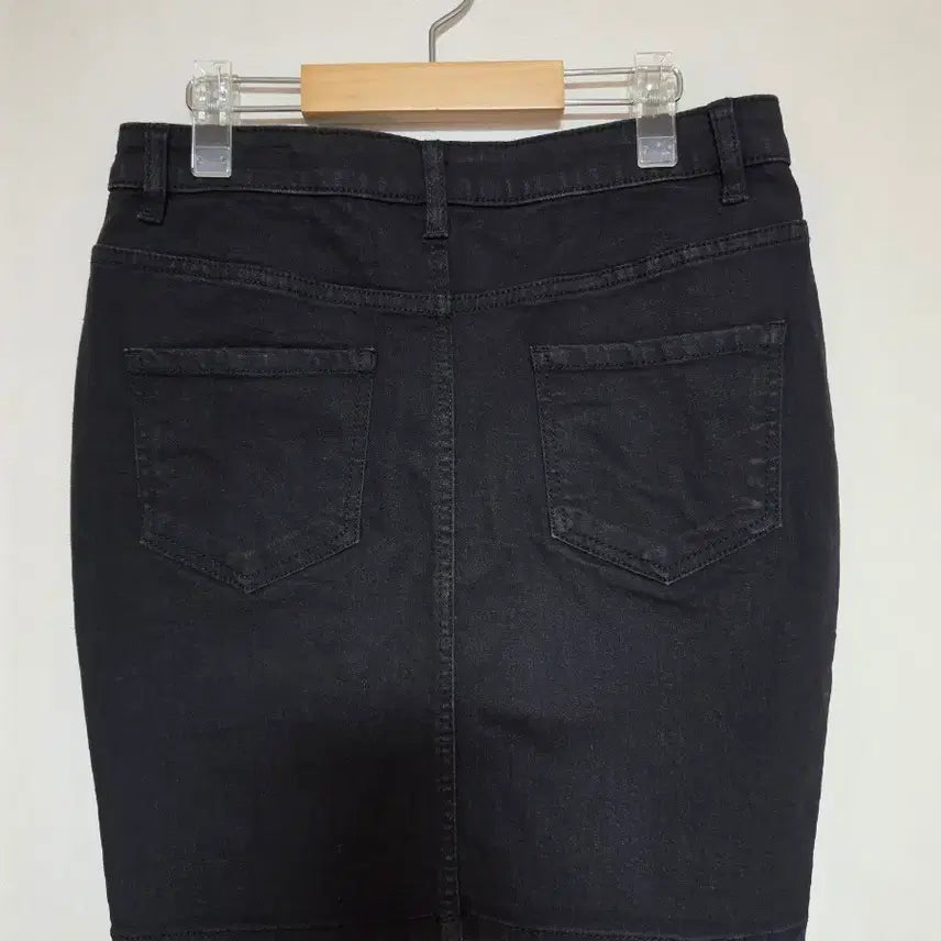 [BUNJANG] SPAO Black Denim H-Line Mini Skirt / 스파오 블랙 데님 H라인 미니 스커트