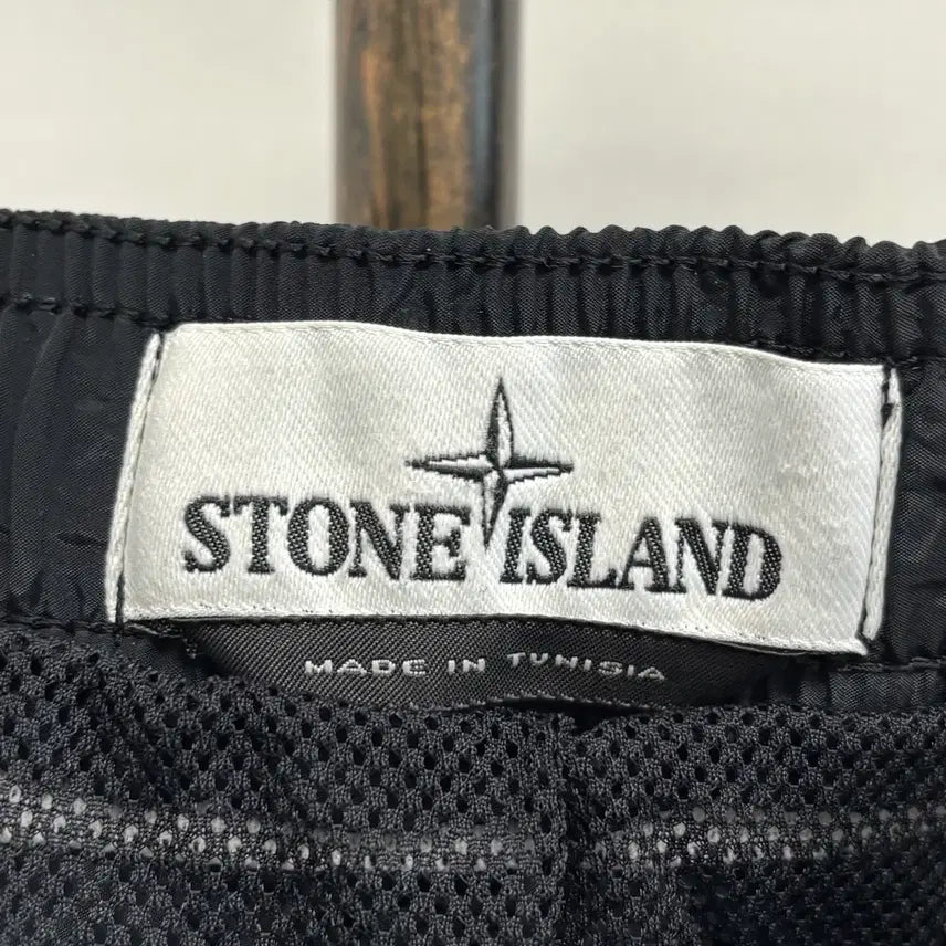 [BUNJANG] Stone Island Embroidered Shorts Black / [M]스톤아일랜드 자수 반바지