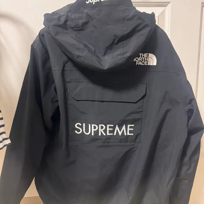 [BUNJANG] Supreme x The North Face Cargo Jacket Black 20SS / [L] 슈노 슈프림 X 노스페이스 카고자켓 블랙 20SS
