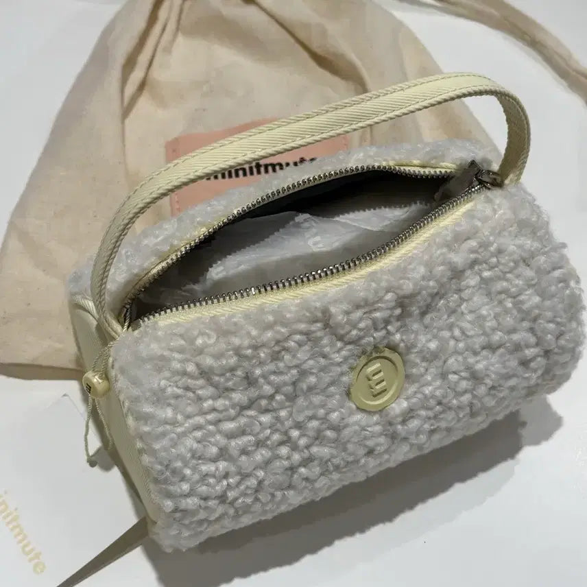 [BUNJANG] Minuit Mint Clos Circle Butter Cream Bag / 미닛뮤트 클로써클 버터크림