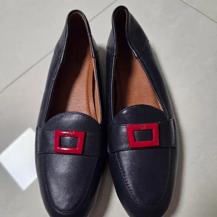 [BUNJANG] Namuhana Hwigye Loafers / 나무하나 휘게 로퍼