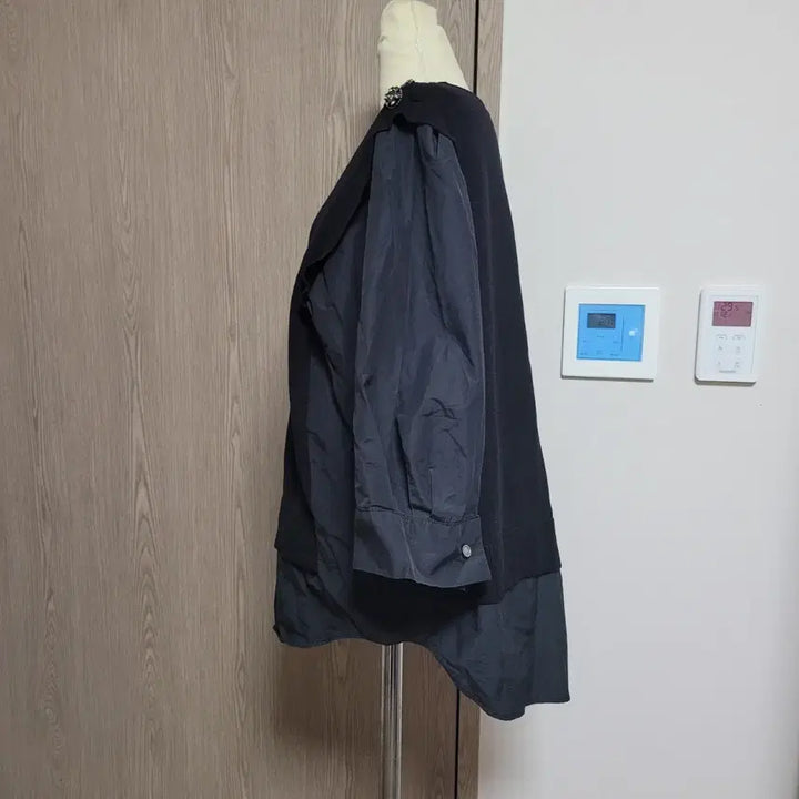 [BUNJANG] Lenibon Half-Knit Half-Shirt Puff Sleeve Blouse / 레니본 반반 니트 셔츠 블랙  퍼프소매