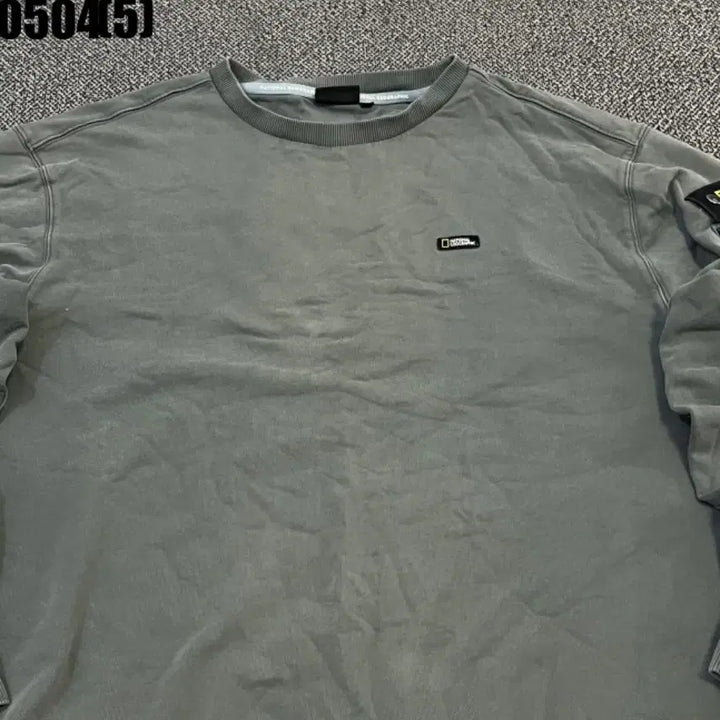 [BUNJANG] National Geographic Sweatshirt T-Shirt Khaki Size 115 / 내셔널지오그래픽 맨투맨 티셔츠 카키115 0504
