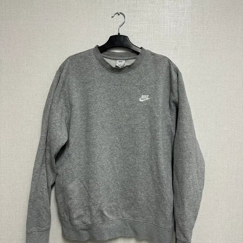 [BUNJANG] Nike Grey Mini Logo Sweatshirt Size 105 / 사이즈 105) 나이키 그레이 맨투맨