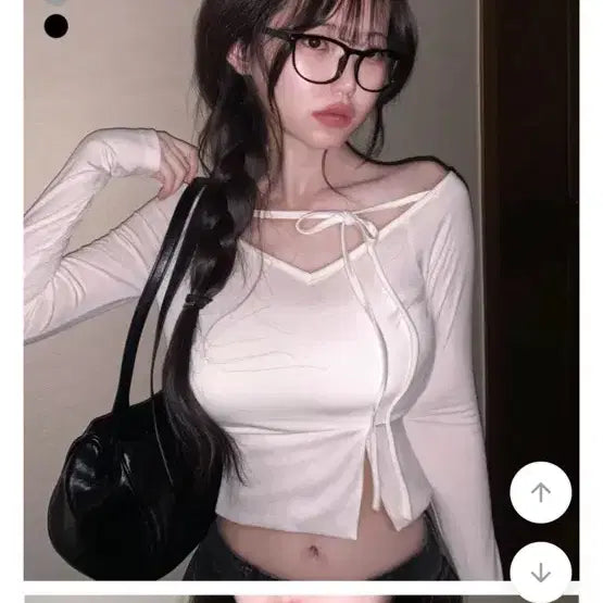 [BUNJANG] V-Neck Cropped Ribbed Slit Ribbon T-Shirt White / 브이넥 크롭 트임 리본t 화이트