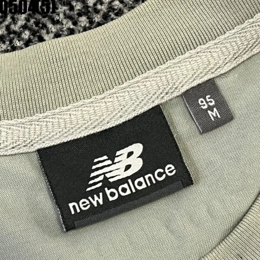 [BUNJANG] New Balance Pocket Character T-Shirt Gray Size 95 / 뉴발란스 포켓 캐릭터 반팔 티셔츠 회색95 0504