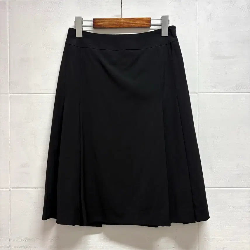 [BUNJANG] Black Pleated Midi Skirt (JPN 38) / 블랙 주름 미디스커트 페어리 38 JPN