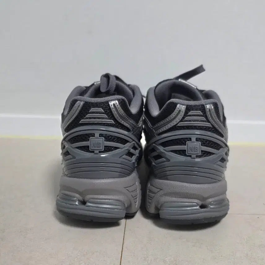 [BUNJANG] New Balance 1906 Phantom Black Sneakers (265mm) / 뉴발란스 1906 팬텀블랙 (265)