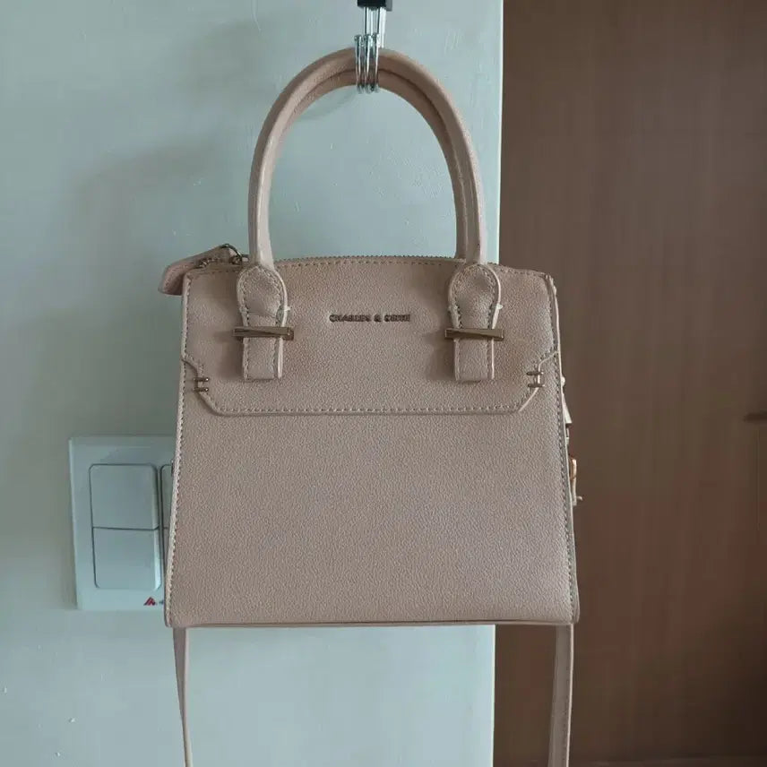 [BUNJANG] Charles &amp; Keith Tote Bag &amp; Shoulder Bag / 미사용)찰스앤키스 토트백 &amp;숄더백