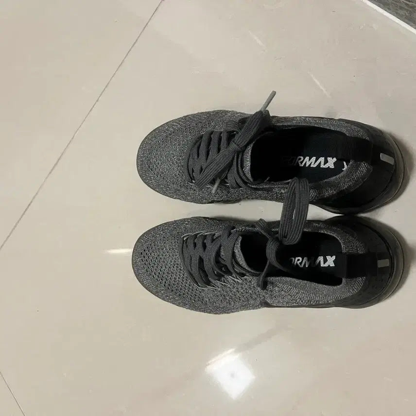 [BUNJANG] Nike Air VaporMax Grey Sneakers (230mm) / 나이키 베이퍼맥스 그레이 230사이즈