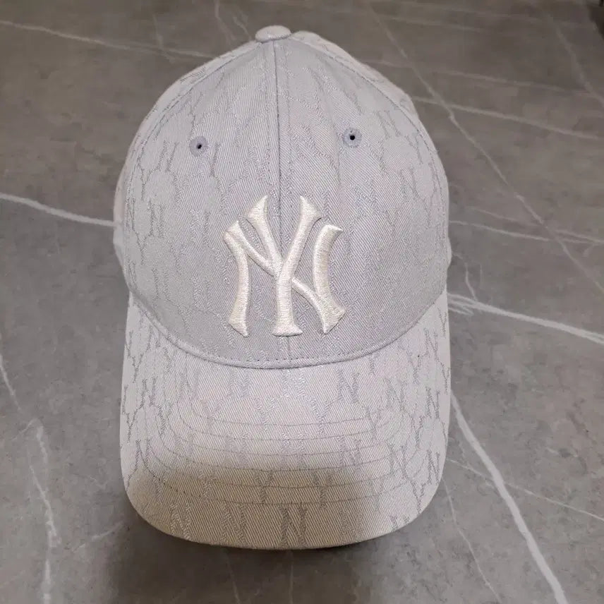 [BUNJANG] MLB New York Yankees NY Monogram Ball Cap / MLB 뉴욕 양키스 NY 모노그램 볼캡 모자