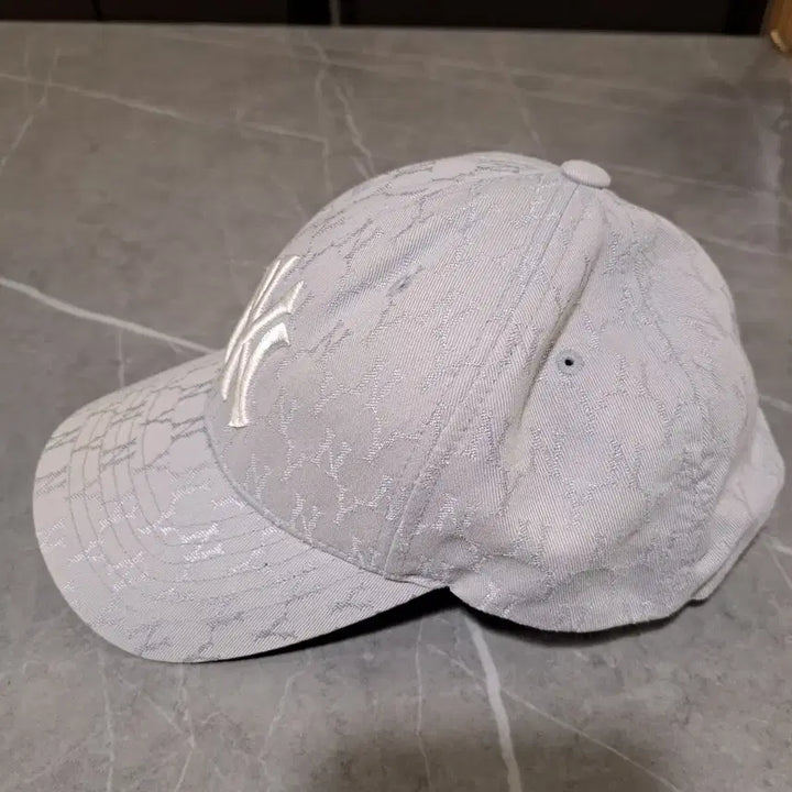 [BUNJANG] MLB New York Yankees NY Monogram Ball Cap / MLB 뉴욕 양키스 NY 모노그램 볼캡 모자