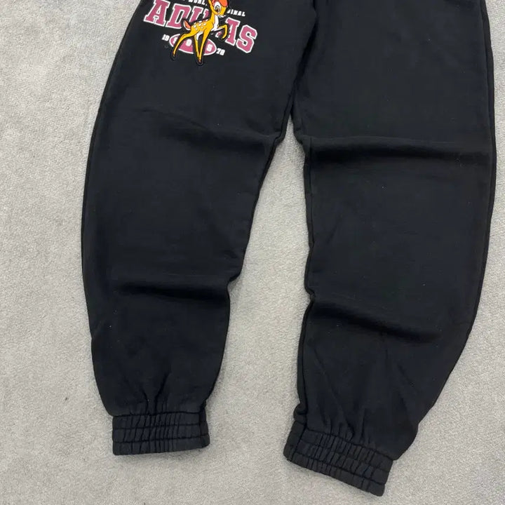 [BUNJANG] Adidas x Disney Bambi Collaboration Training Pants / S 아디다스 X 디즈니 밤비 콜라보 트레이닝 팬츠