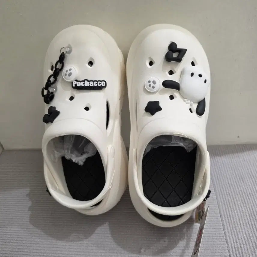 [BUNJANG] Sanrio Pochacco Crocs Shoes / 산리오 포챠코 크록스 신발