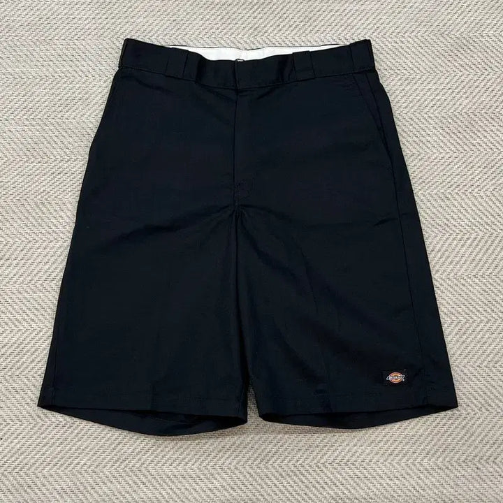 [BUNJANG] Dickies Bermuda Shorts Black / 디키즈 블랙 버뮤다 팬츠 r3661