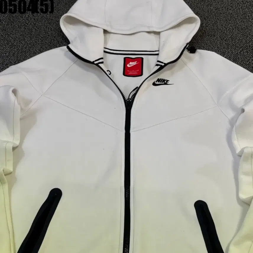 [BUNJANG] Nike Tech Fleece Full-Zip Hoodie White/Fluorescent Size 95 / 나이키 테크 플리스 후드집업 화이트/형광95 0504