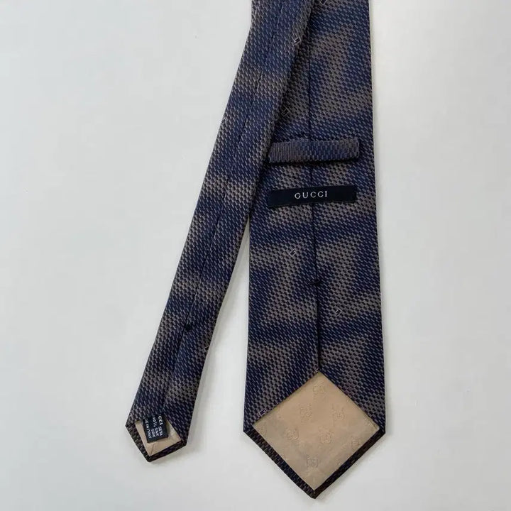 [BUNJANG] Gucci G Monogram Silk Necktie / 구찌(GUCCI) G 모노그램 명품 정품 넥타이
