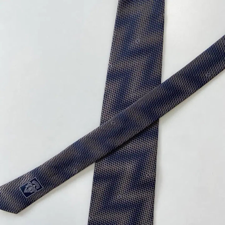 [BUNJANG] Gucci G Monogram Silk Necktie / 구찌(GUCCI) G 모노그램 명품 정품 넥타이