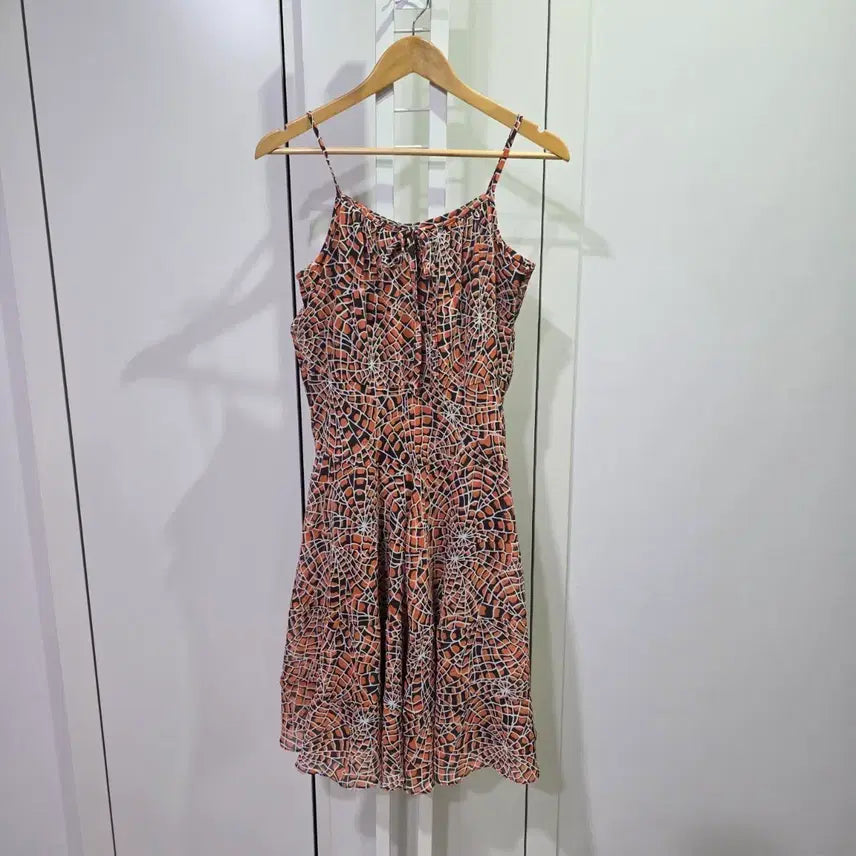 [BUNJANG] Orange Pattern Spaghetti Strap Midi Dress / 오렌지 패턴 끈나시 원피스