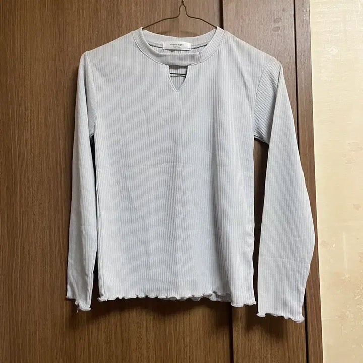[BUNJANG] Ribbed Slit Long Sleeve T-Shirt / 골지 트임 긴팔 티셔츠