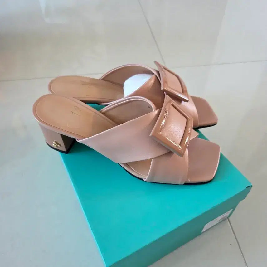 [BUNJANG] Namuhana Buckle Slipper Mules / 나무하나 버클 슬리퍼 뮬