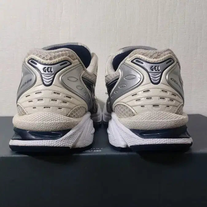 [BUNJANG] ASICS Gel-Kayano Trainer White Silver / 아식스 젤 카야노 트레이너 화이트 실버