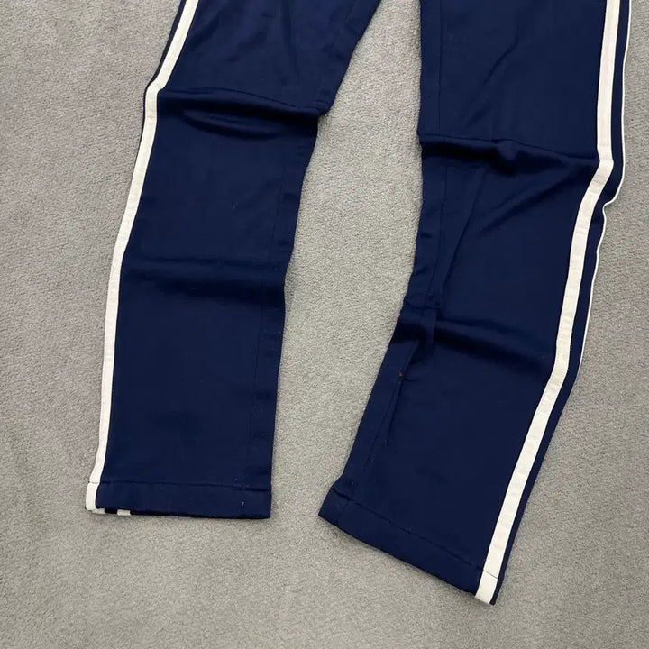[BUNJANG] Adidas Navy Three Stripes Training Pants (Size 85) / 85 아디다스 네이비 삼선 트레이닝 팬츠