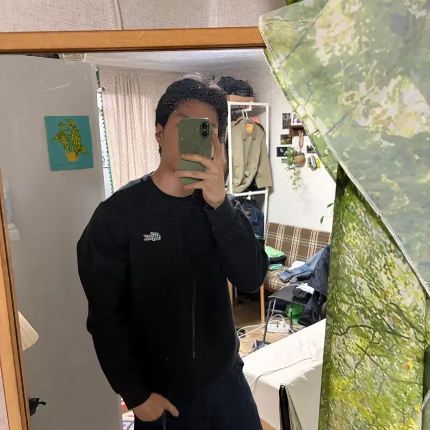 [BUNJANG] Lacoste Crocodile Big Logo Sweatshirt Black / 100) 라코스테 악어 빅로고 맨투맨 블랙