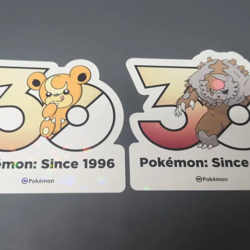 [BUNJANG] Pokemon 30th Anniversary Logo Sticker Set (1165 Types) / 포켓몬 30주년 로고 스티커 1165종 (깜지곰, 다투곰)