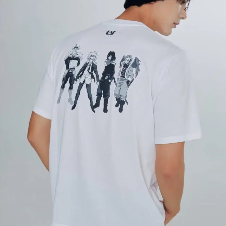 [BUNJANG] SPAO My Hero Academia T-Shirt - Group Design (S) / 나히아 스파오 반팔티 - 단체 (S)