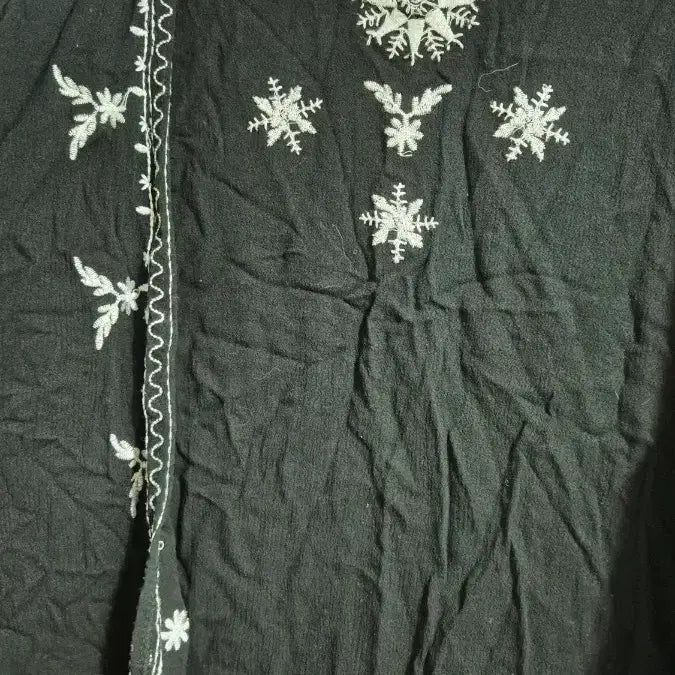 [BUNJANG] Black Embroidered Lace Cardigan / 블랙 자수 레이스 가디건