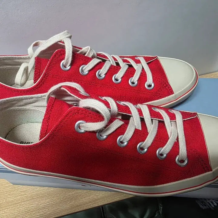 [BUNJANG] Moonstar x Birthday Suit Low Basket Red Sneakers / 문스타 x 벌스데이수트 로우 바스켓 레드 스니커즈