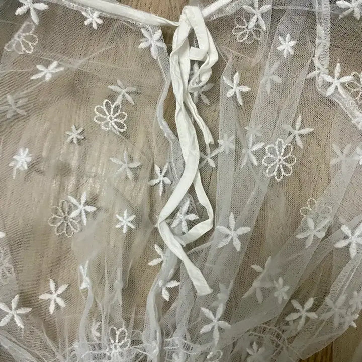 [BUNJANG] White Flower See-Through Blouse / 화이트 플라워 시스루 블라우스