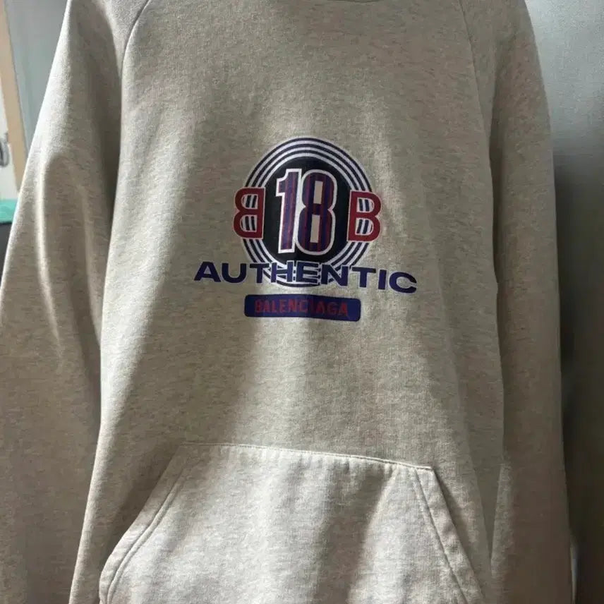 [BUNJANG] Balenciaga Logo Hooded Sweatshirt / 발렌시아가 후드티