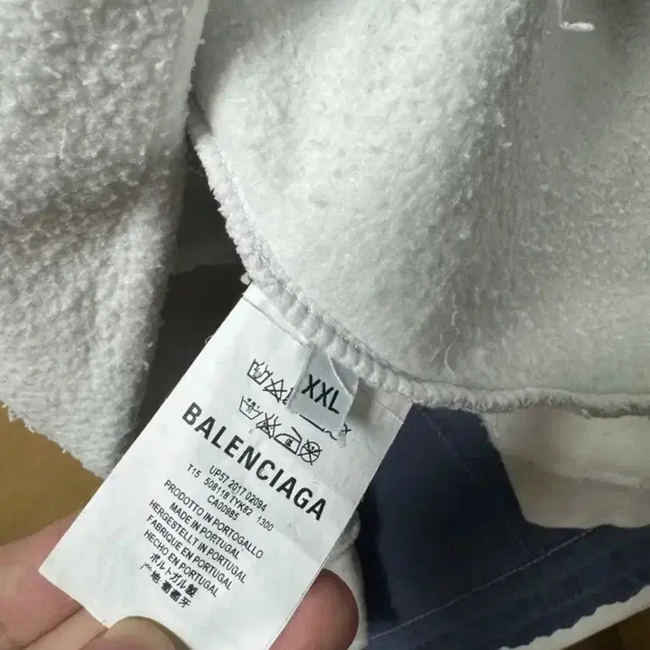 [BUNJANG] Balenciaga Logo Hooded Sweatshirt / 발렌시아가 후드티
