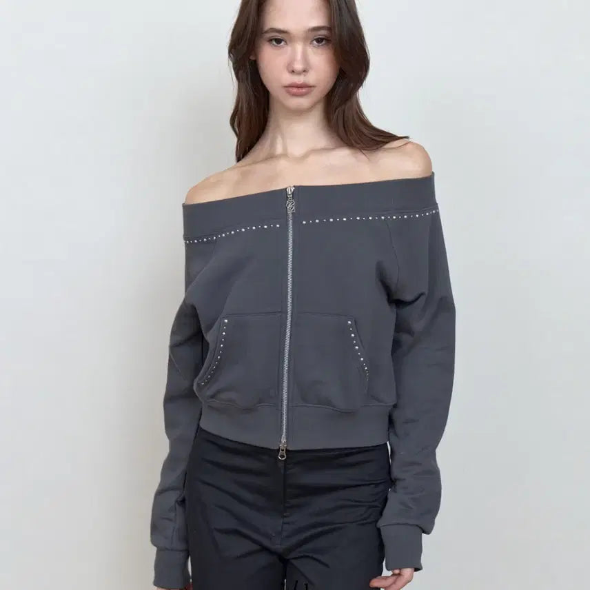 [BUNJANG] Curity Studded Off-Shoulder Zip-Up Charcoal / 큐리티 스터드 오프숄더 집업 차콜