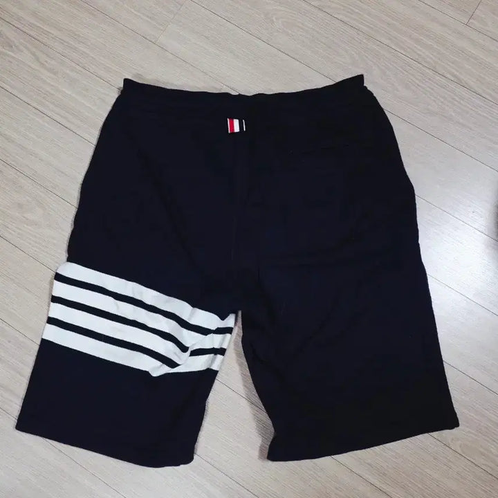 [BUNJANG] Thom Browne Navy Four-Bar Shorts Size 1 / 톰브라운 네이비 4선 반바지 1사이즈