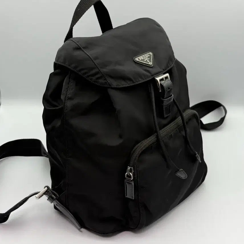 [BUNJANG] Prada Re-Nylon One-Pocket Backpack Black / [정품보증서]프라다 리나일론 원포켓 백팩 블랙