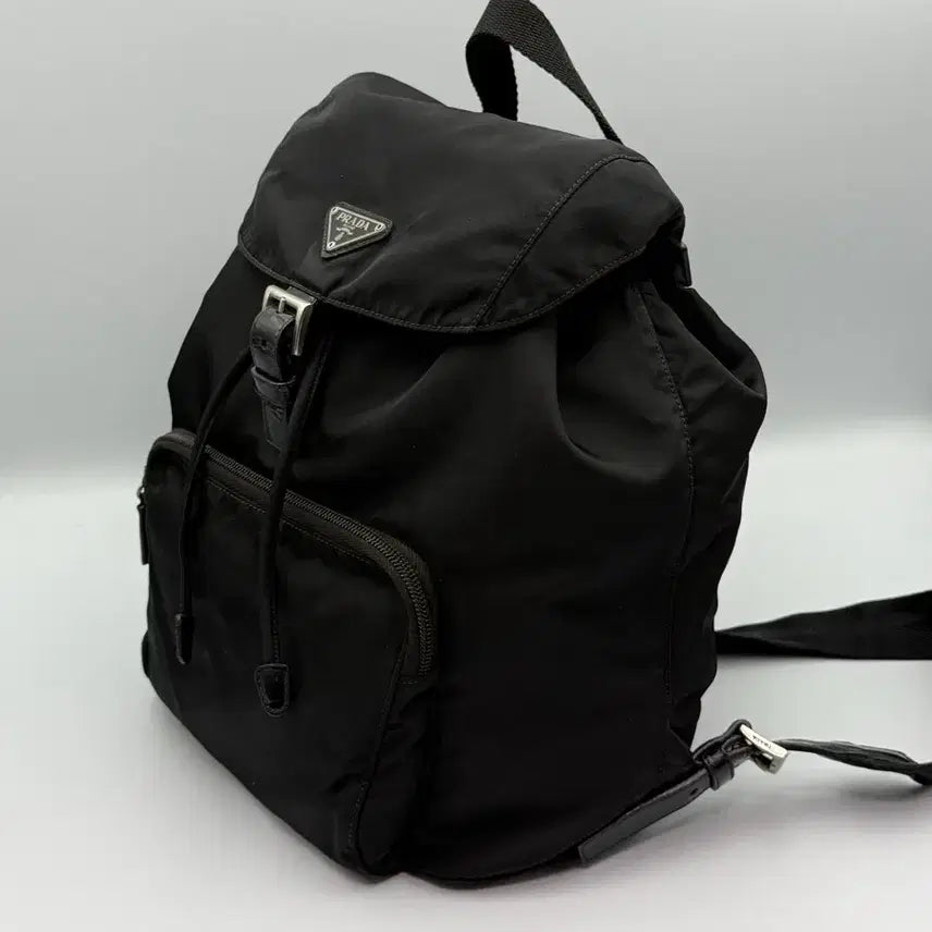 [BUNJANG] Prada Re-Nylon One-Pocket Backpack Black / [정품보증서]프라다 리나일론 원포켓 백팩 블랙