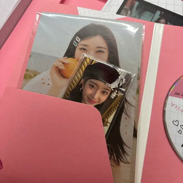 [BUNJANG] STAYC Chicago Photobook Photocard Set / 스테이씨 시카고 포토북 포카포함