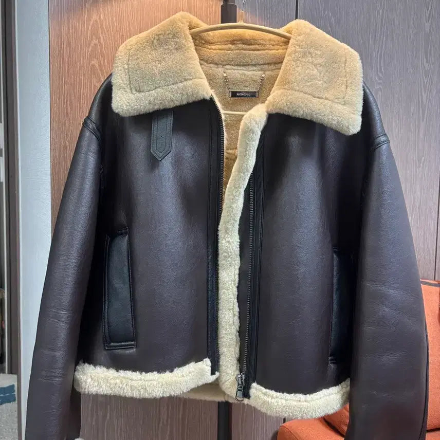 [BUNJANG] Mongdol Fake Fur Mustang Jacket Brown / 몽돌 페이크 퍼 무스탕 자켓 브라운