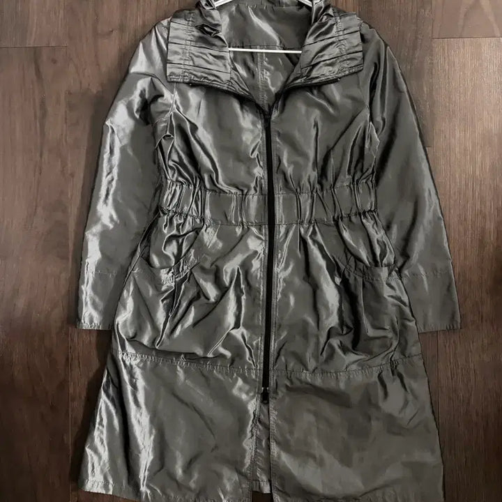 [BUNJANG] Spazio Polly Raincoat Metallic Grey / 스피치오 폴리 레인코트